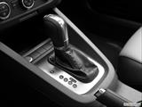  Gear shifter/center console photo